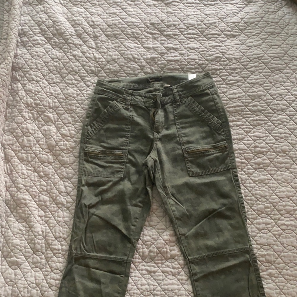 Camo pants size 4